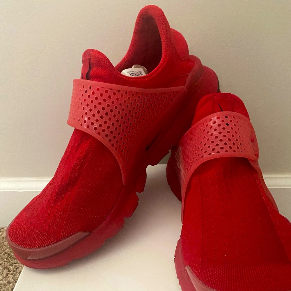 Nike sock darts